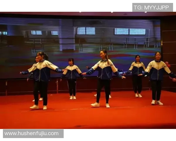 足球明星送你元旦祝福愿你新年快乐梦想成真球场上闪耀光芒 足球明星送你元旦祝福愿你新年快乐梦想成真球场上闪耀光芒